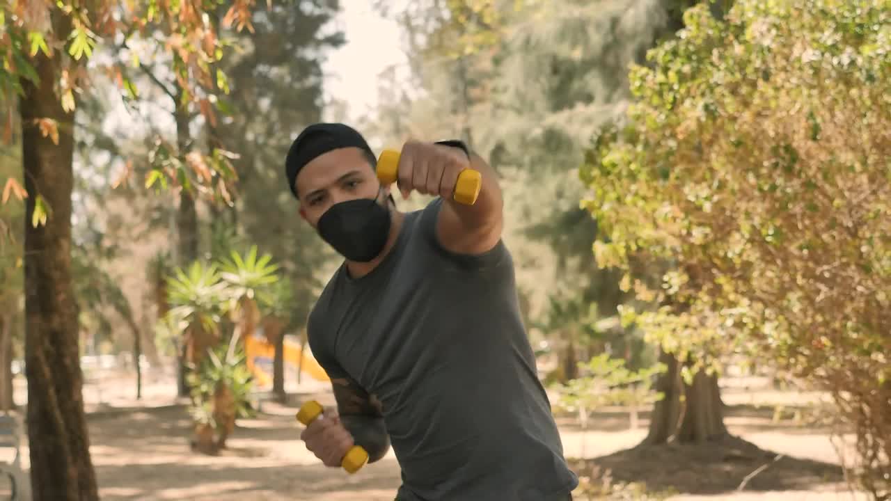 Download Stock Video Boxer Training Outdoors Live Wallpaper For PC