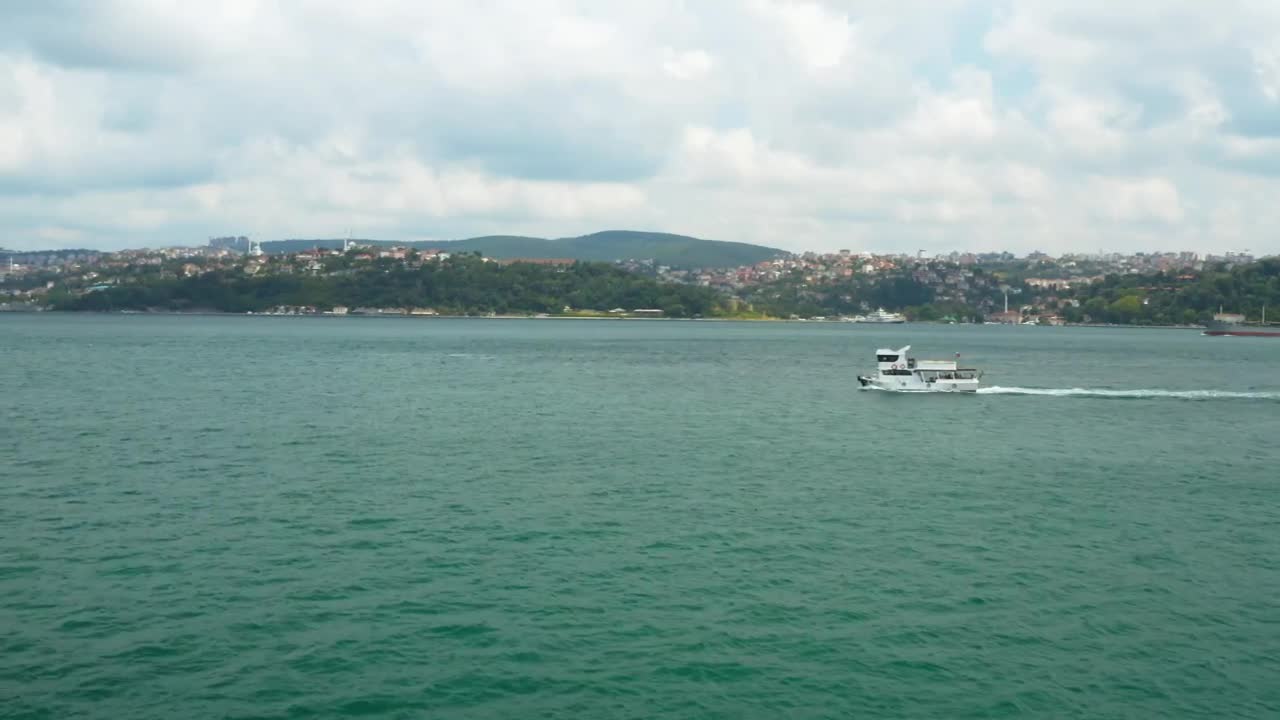 Download Stock Video Boats Heading Towards Istanbul Live Wallpaper For PC