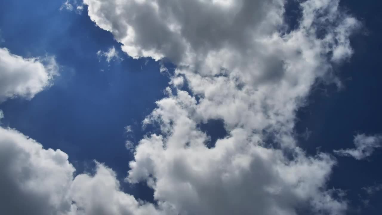Download Stock Video Blue Sky As The Clouds Travel Blown By The Wind Live Wallpaper For PC
