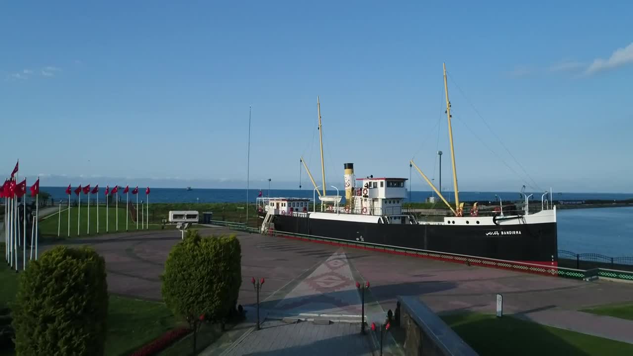 Download Stock Video Black And White Boat In A Harbor Live Wallpaper For PC