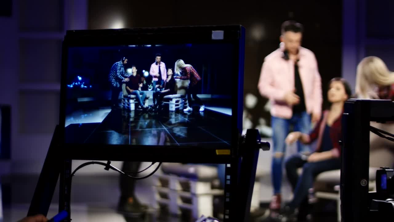 Download Stock Video Behind The Cameras In Talkshow Live Wallpaper For PC