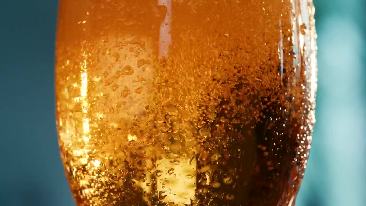 Download Stock Video Beer And Bubbles In The Glass Live Wallpaper For PC
