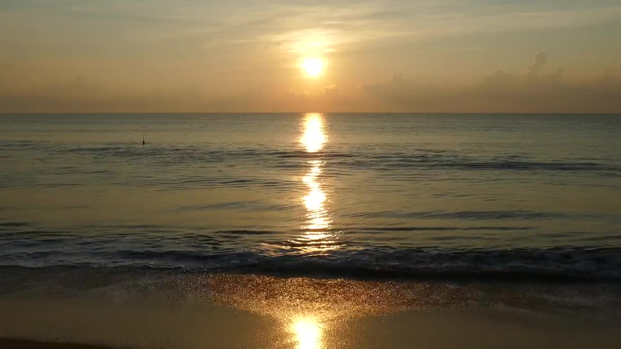 Download Stock Video Beautiful Sunset On The Sea That Waves Live Wallpaper For PC