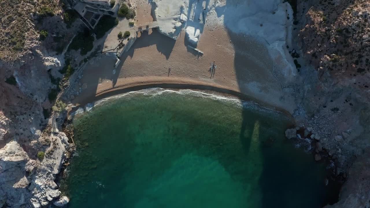 Download Stock Video Beautiful Beach Between Rocky Mountains Live Wallpaper For PC