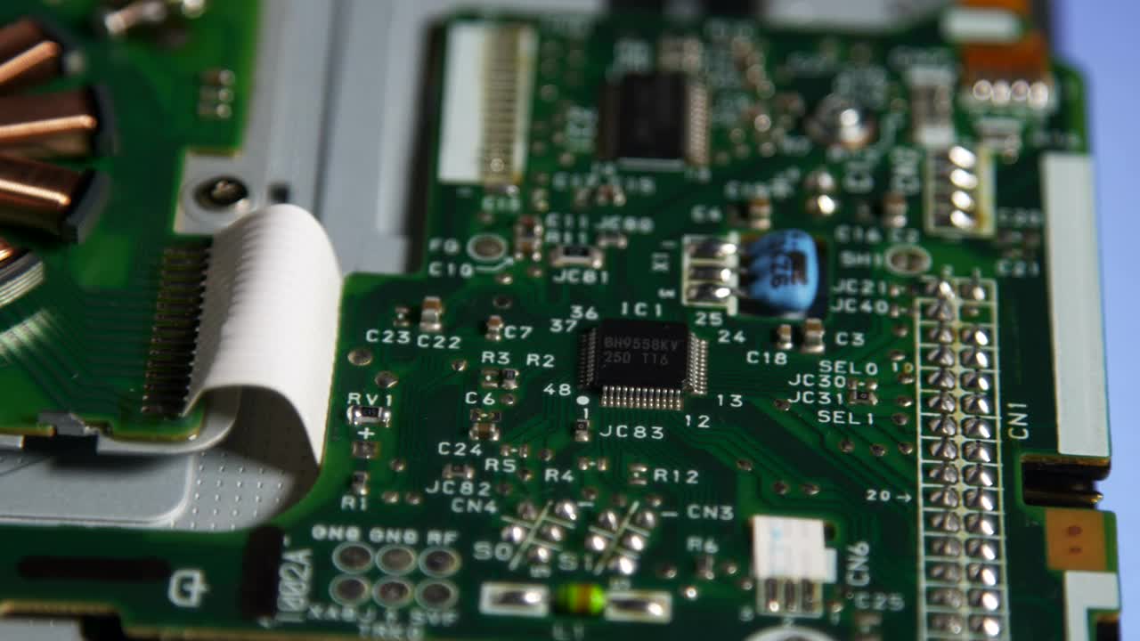 Download Video Stock Closeup Of Circuits Live Wallpaper For PC