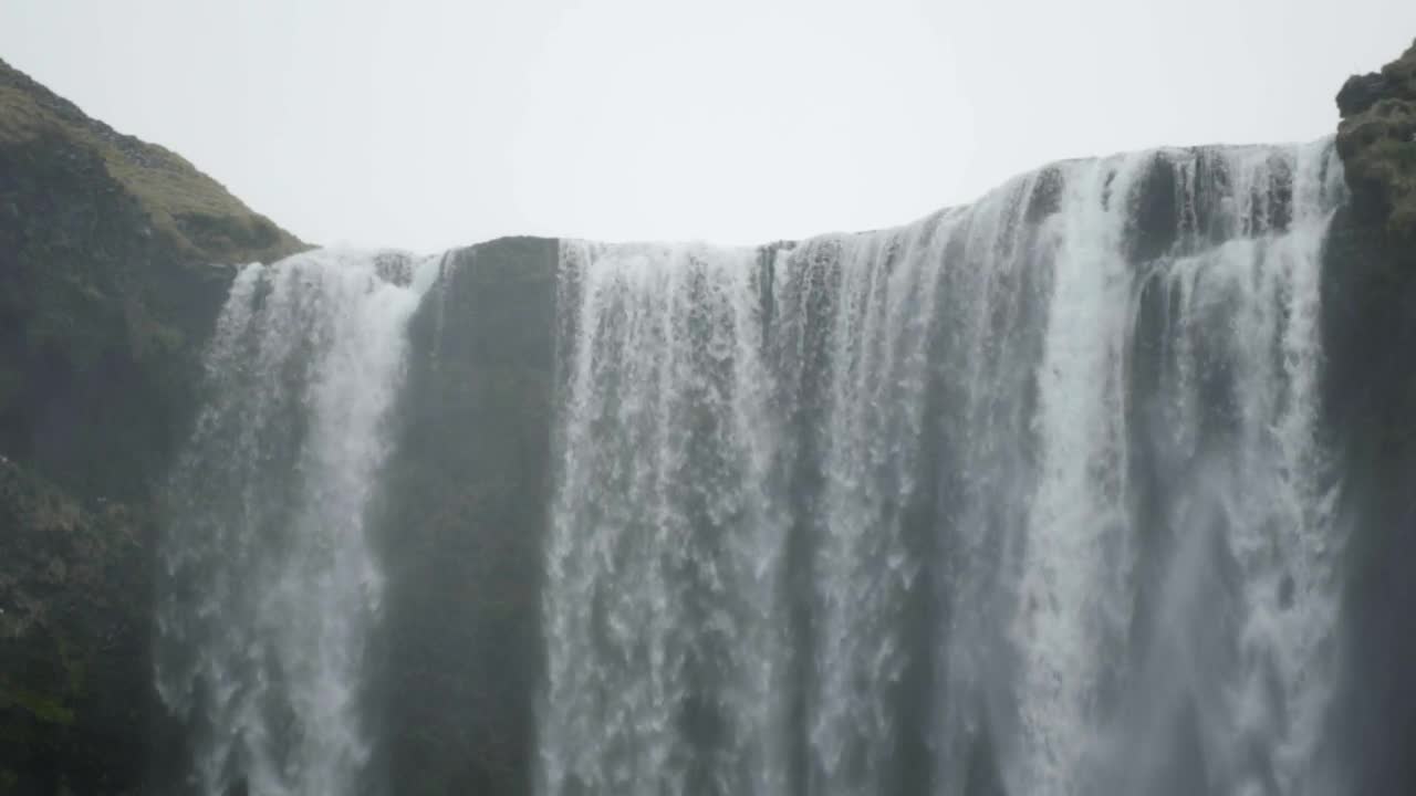 Download Video Stock Closeup Of A Waterfall Live Wallpaper For PC