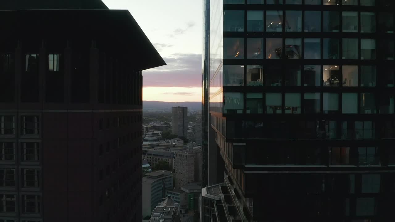 Download Video Stock Close Up View Of A Building In Frankfurt Live Wallpaper For PC