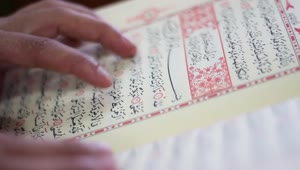 Video Stock Close Up Of A Person Reading The Quran Live Wallpaper For PC