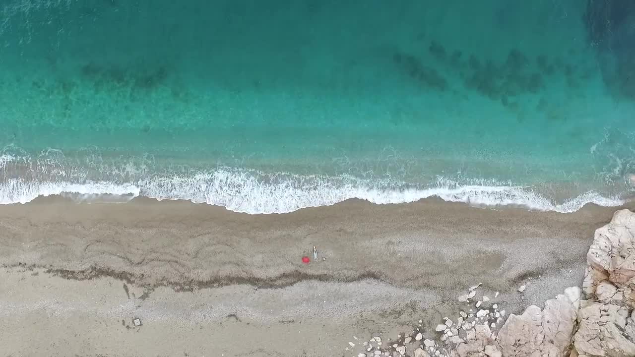 Download Video Stock Clear Sea And Small Waves Breaking On The Shore Live Wallpaper For PC