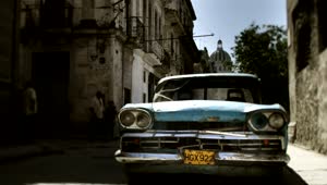 Video Stock Classic Car In The Street At La Habana Live Wallpaper For PC