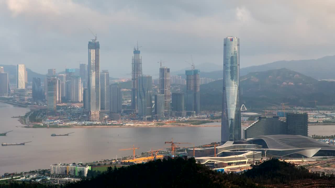 Download Video Stock City Skyscrapers On A Cloudy Day Live Wallpaper For PC
