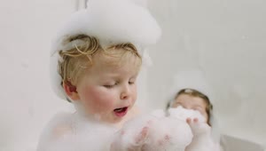 Video Stock Children Playing In The Bath Live Wallpaper For PC