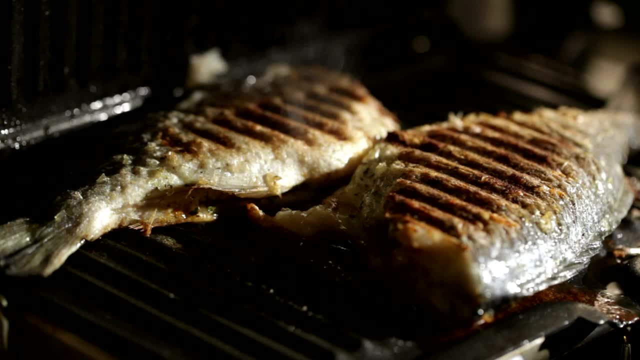 Download Video Stock Checking On Cooking Fish Live Wallpaper For PC