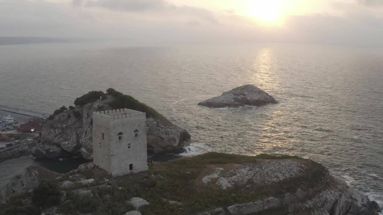 Download Video Stock Castle Tower On A Cliff Live Wallpaper For PC