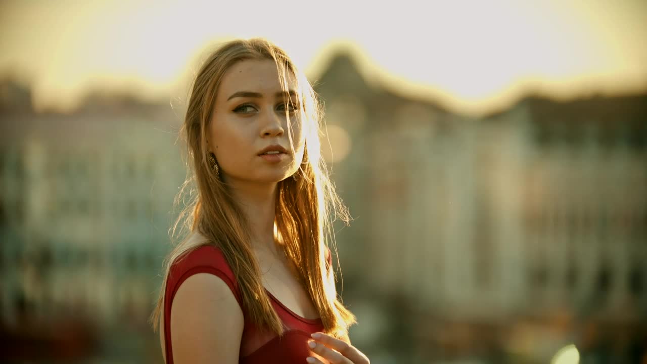 Download Video Stock Captivating Girl At Sunset High Up In A City Live Wallpaper For PC