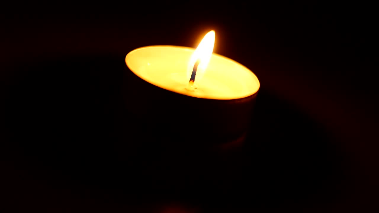 Download Video Stock Candle In The Dark Live Wallpaper For PC
