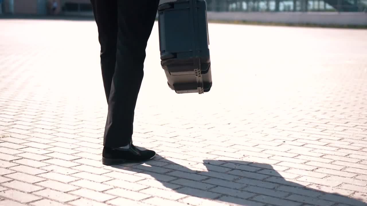 Download Video Stock Businessman Walking Down The Street Live Wallpaper For PC