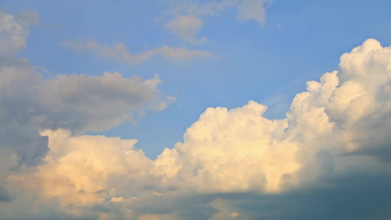 Download Video Stock Clouds In Blue Sky Time Lapse Live Wallpaper For PC