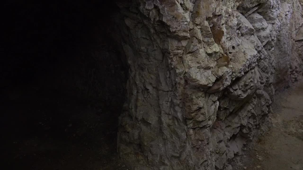 Download Stock Video Dark Cave Entrance Live Wallpaper For PC