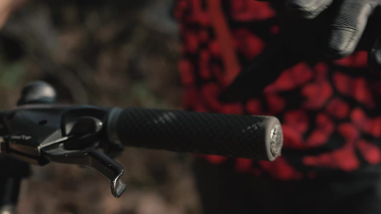 Download Stock Video Cyclist Placing His Hands On The Handlebars Of His Bicycle Live Wallpaper For PC