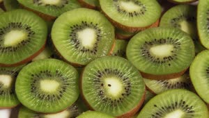 Stock Video Cut Up Kiwi Live Wallpaper For PC