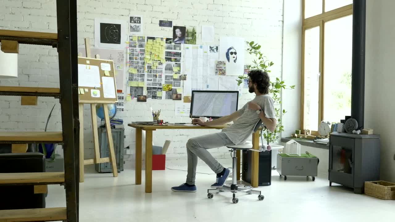 Download Stock Video Creative On The Studio Live Wallpaper For PC