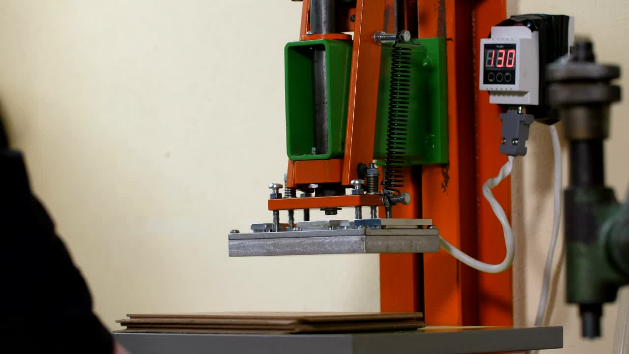 Download Stock Video Creating A Logo Using A Machine Live Wallpaper For PC