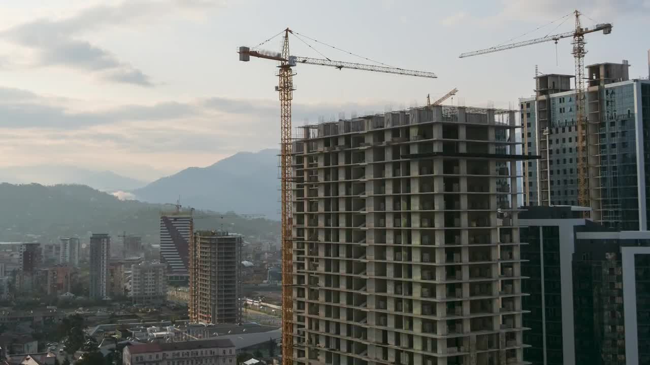 Download Stock Video Cranes Working At A Construction Site Time Lapse Live Wallpaper For PC