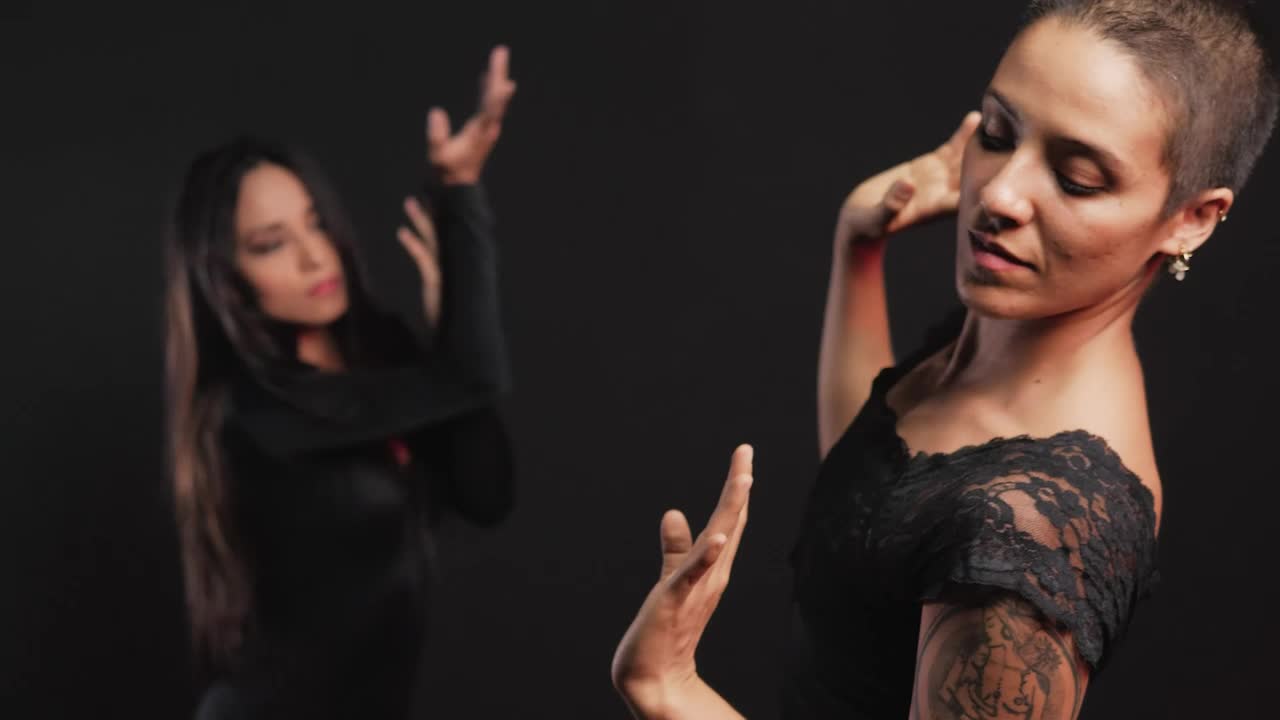 Download Stock Video Contemporary Dancers Dancing Separately Live Wallpaper For PC