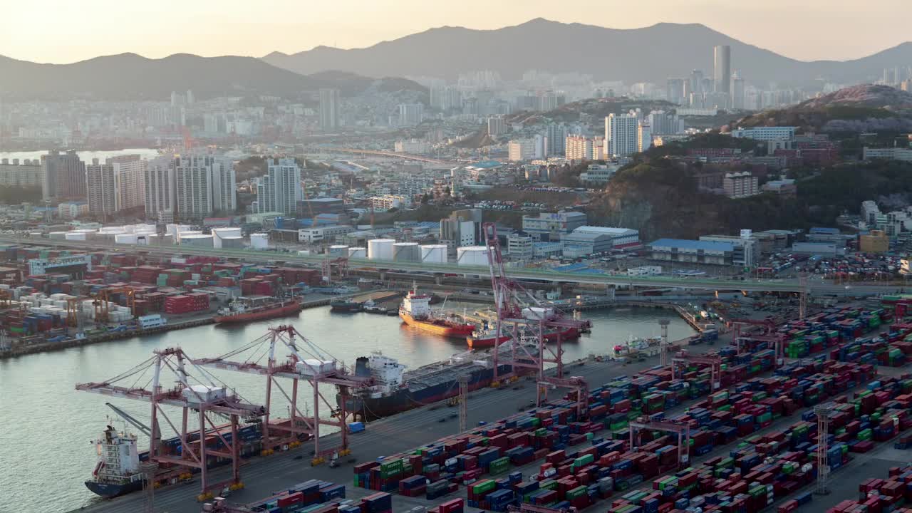 Download Stock Video Containerport And The Cityscape In Busan Live Wallpaper For PC