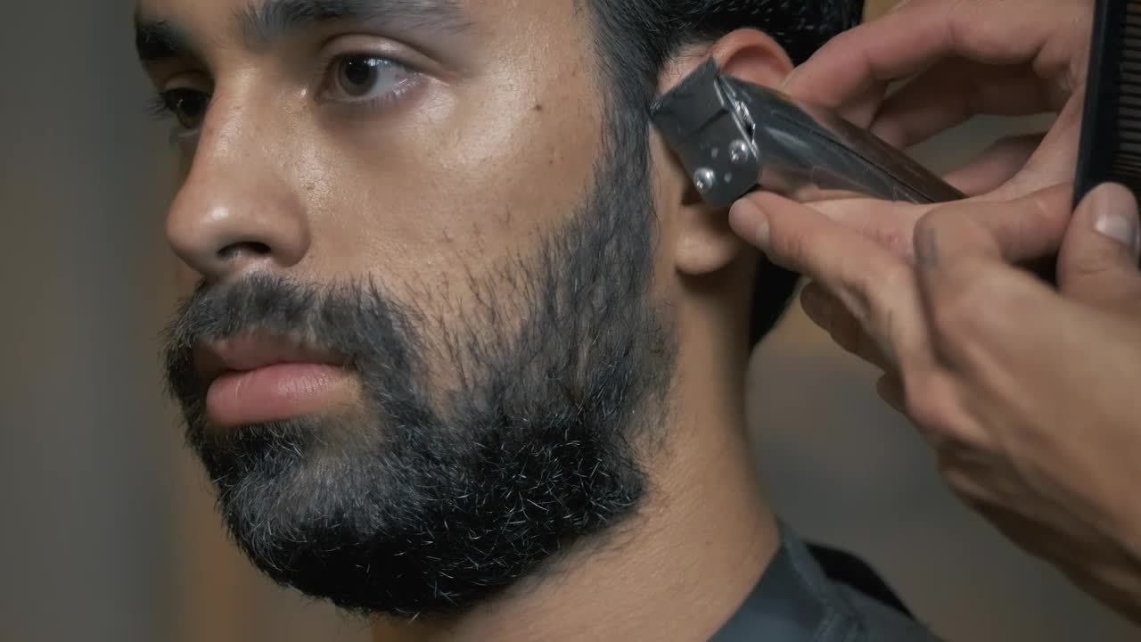 Download Stock Video Face Of A Man While Cutting His Hair Live Wallpaper For PC