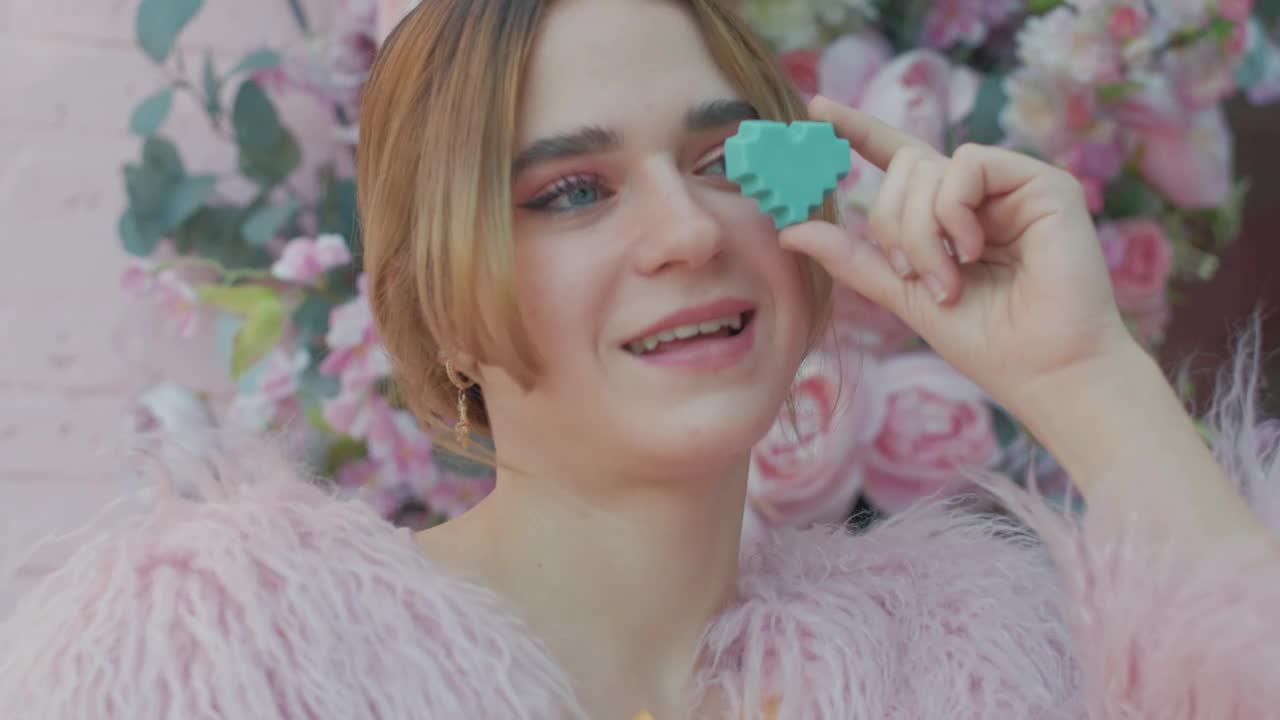 Download Stock Video Face Of A Girl With A Toy Heart Live Wallpaper For PC