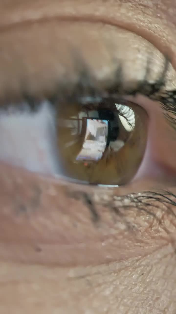 Download Stock Video Eye Looking At A Tablet Live Wallpaper For PC