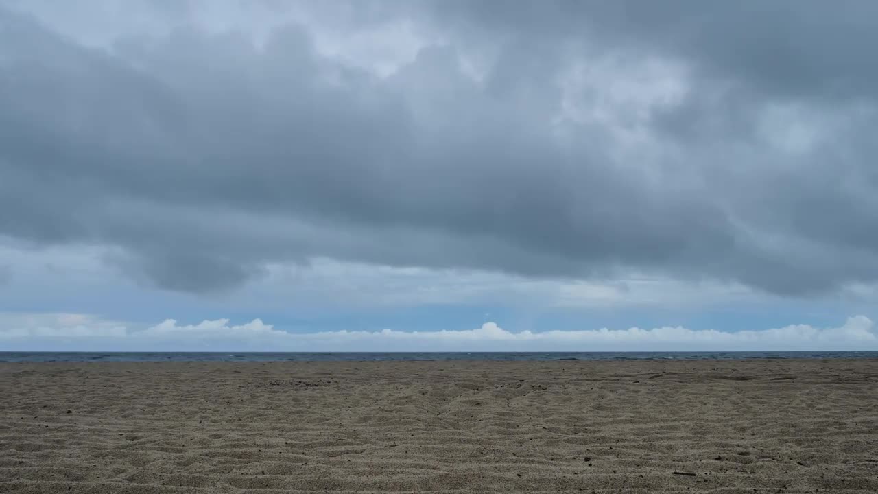 Download Stock Video Empty Beach With Cloudy Sky Live Wallpaper For PC