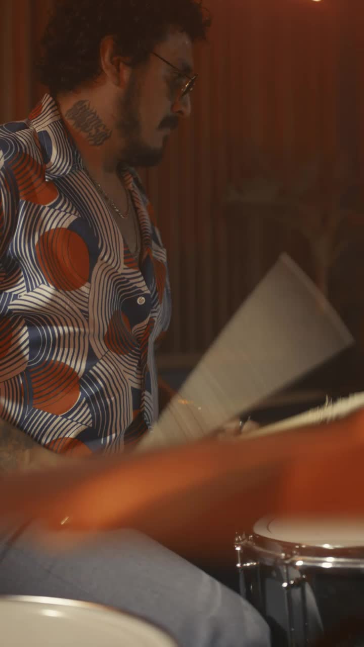 Download Stock Video Drummer Playing Skillfully Live Wallpaper For PC