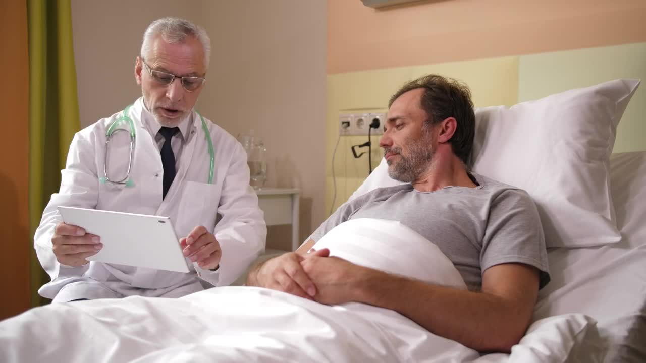 Download Stock Video Doctor With Mri Results And His Patient Live Wallpaper For PC