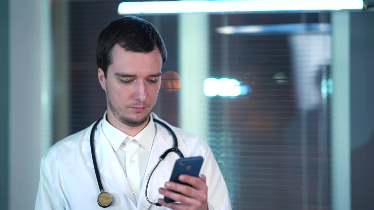 Download Stock Video Doctor Using Phone In The Hospital Live Wallpaper For PC