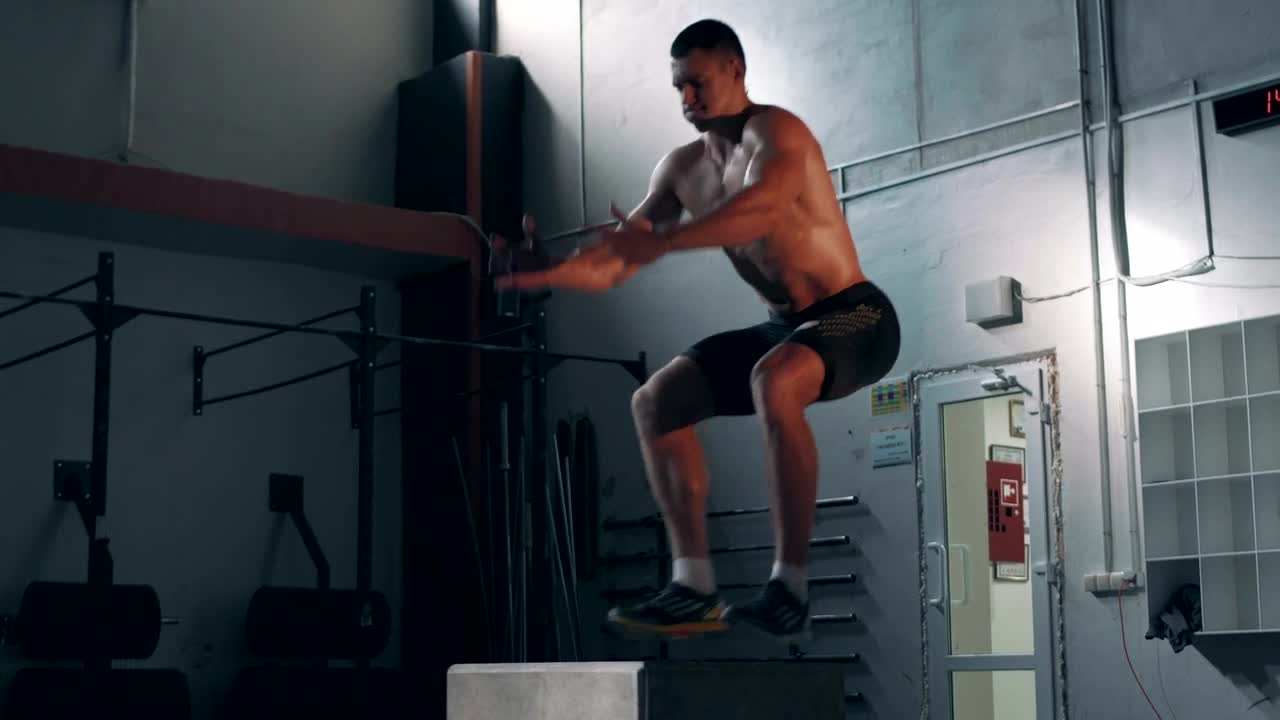 Download Stock Video Fitness Man Doing Jumping Exercises Live Wallpaper For PC