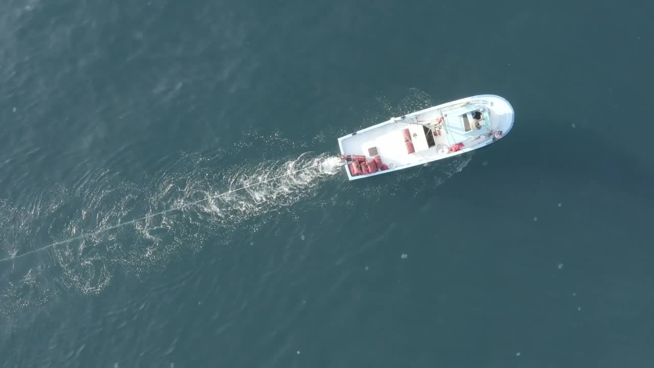 Download Stock Video Fishing Boat Heading Out Live Wallpaper For PC