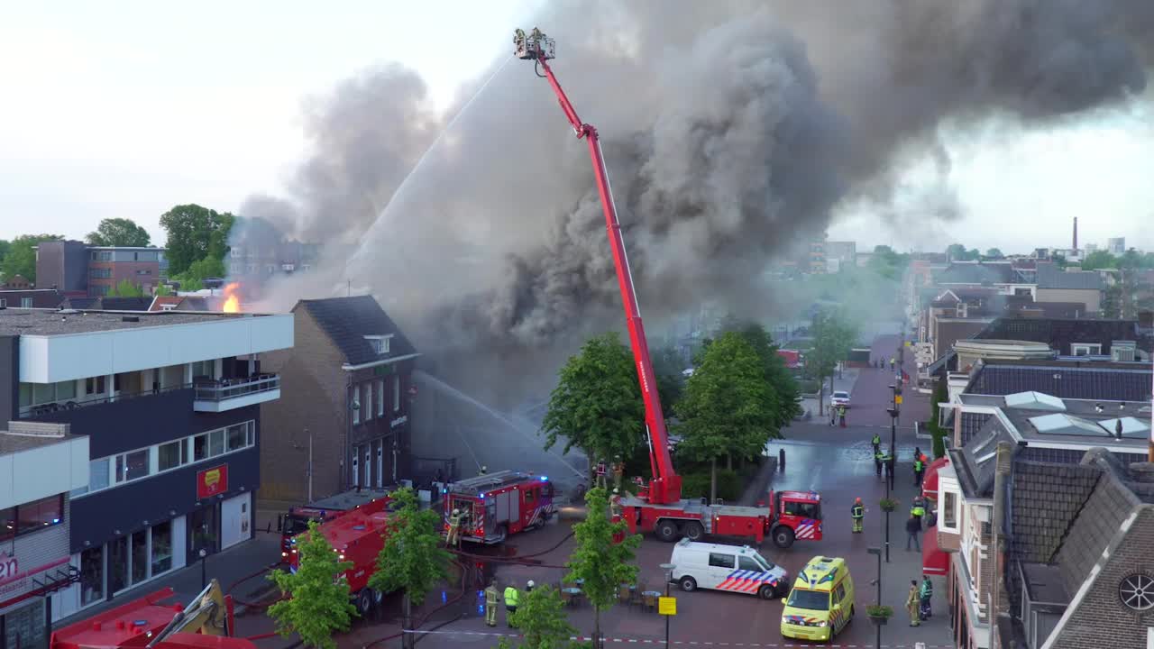 Download Stock Video Firefighters Putting Out A Big Fire Live Wallpaper For PC