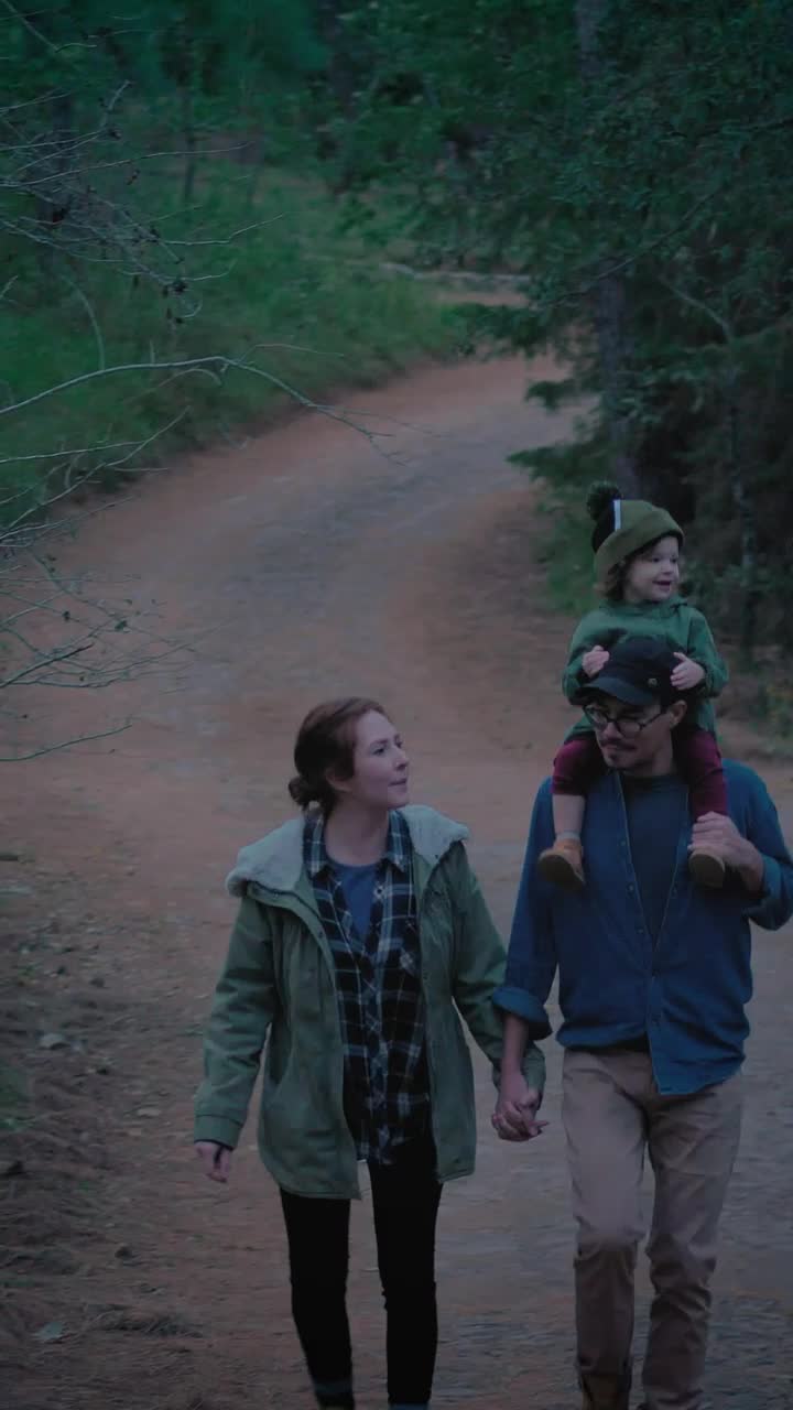 Download Stock Video Family Walking Together In Nature Live Wallpaper For PC