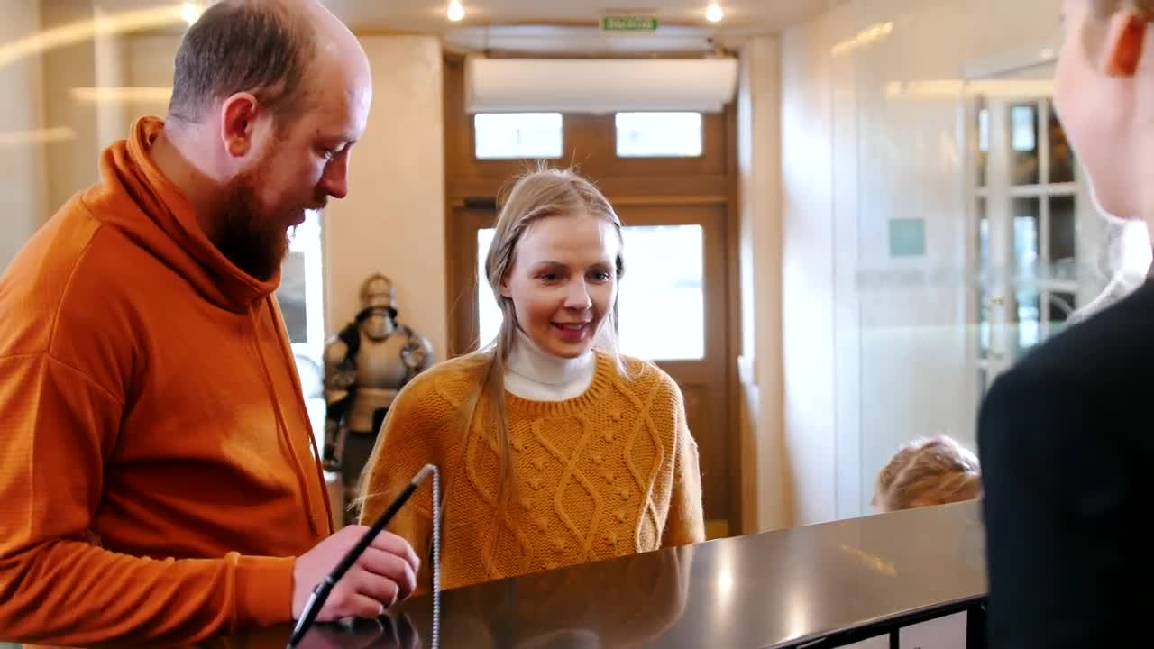 Download Stock Video Family Doing Check In At The Hotel Live Wallpaper For PC