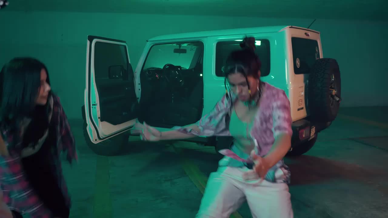 Download Stock Video Group Of Young Hip Hop Dancers Live Wallpaper For PC