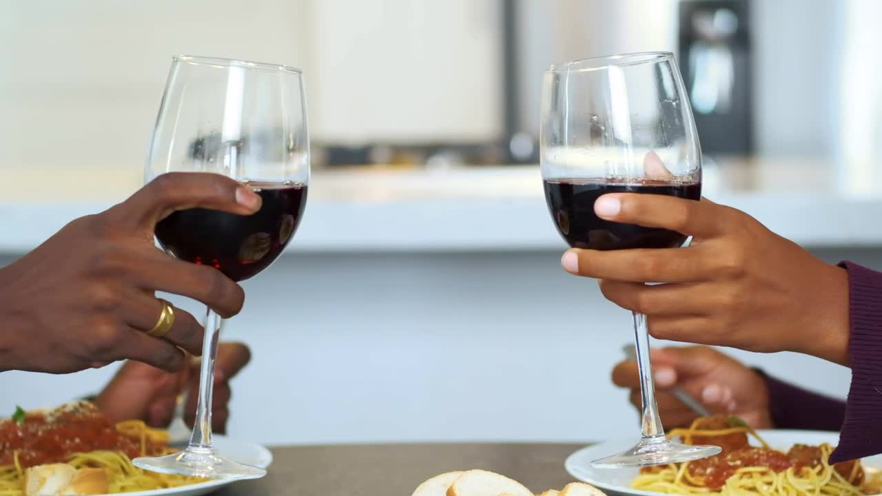 Download Stock Video Glasses With Wine Bumping Into A Toast At A Romantic Live Wallpaper For PC