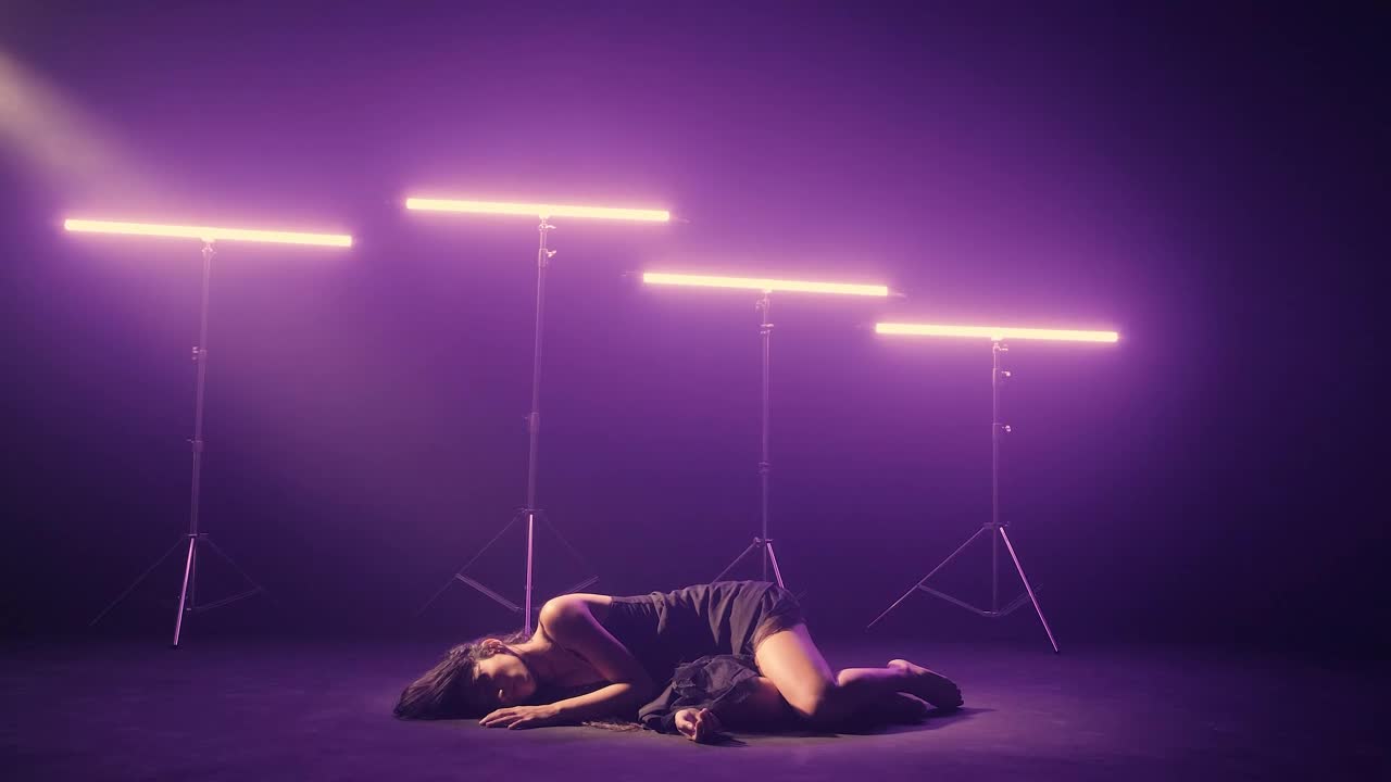Download Stock Video Girl Dancing On The Floor Illuminated By Neon Lights Live Wallpaper For PC