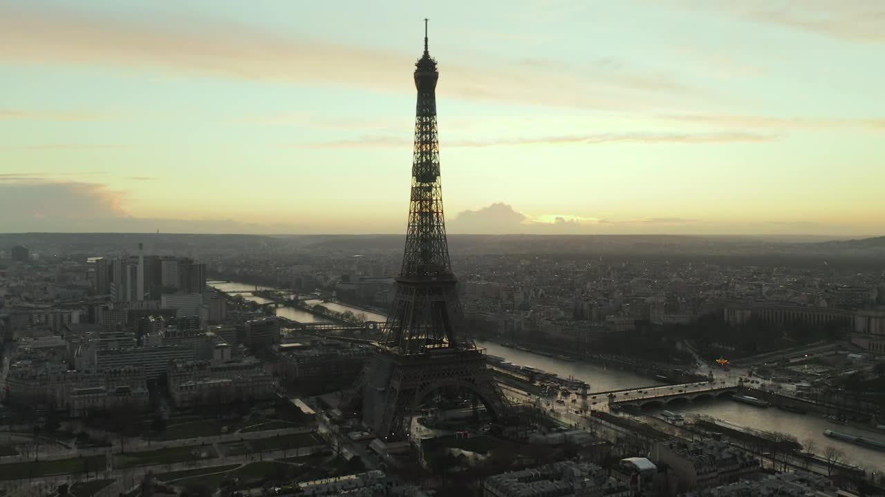 Download Stock Video Full Aerial Shot Of The Eiffel Tower In Paris Live Wallpaper For PC