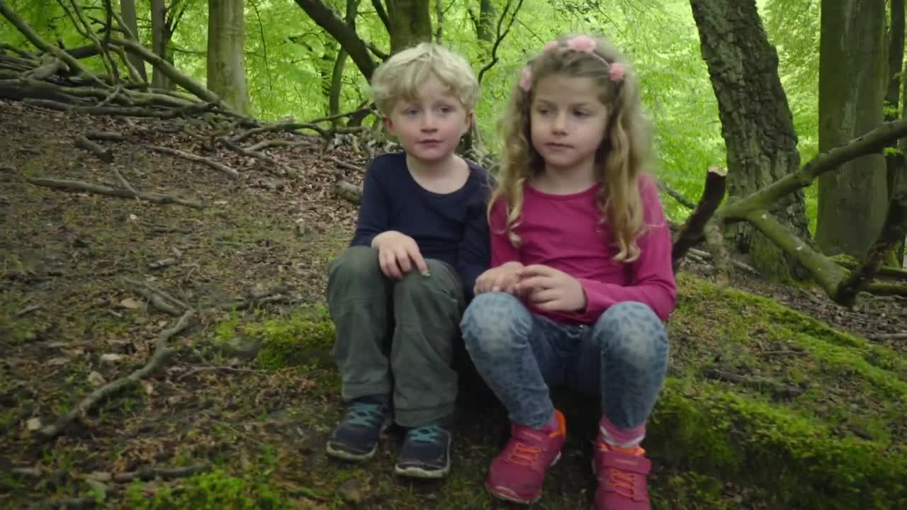 Download Stock Video Kids Sitting Together Animated Wallpaper