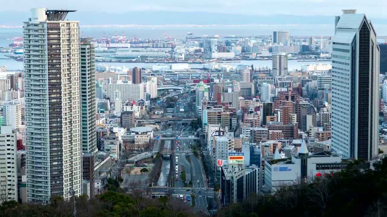 Download Stock Video Huge City As The Night Is Coming Animated Wallpaper