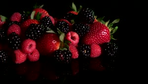 Stock Video Harvest Berries Animated Wallpaper