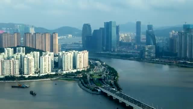 Download Stock Video Lake Surrounded By A Large City From Above Smal Animated Wallpaper